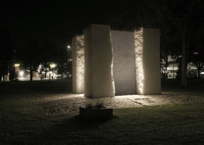 Pomnik ofiar Zbrodni Pomorskiejwidok nocny